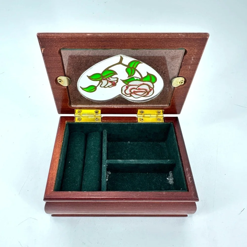 Vintage Wood Heart Rose Jewelry Box Cherry Finish Green Velvet Lining‎ 5.5in